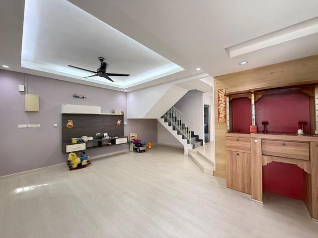 Renovated 2 Sty 4r3b 24x75 house Klang Near Town