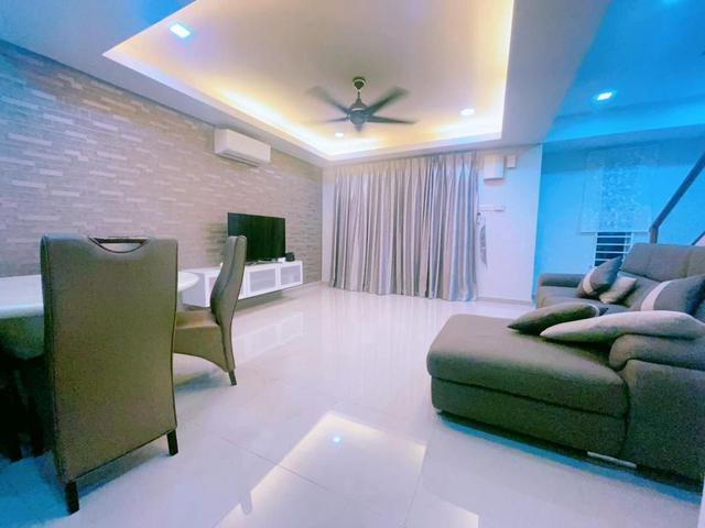 Renovated 2 sty house nearby Tesco Bukit Puchong School Sin Ming