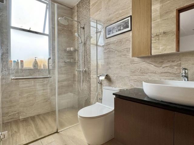 Renovated 2 Sty Terrace @ Holland Grove Road, Holland Village, Buona Vista Terraced House For Sale, $6,300,000, 3 Bed 4 Bath 2,740 sqft $2,602.00 psf
