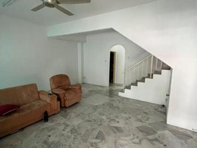 Renovated 2 sty terrace house for sale
