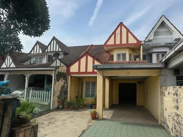 Renovated 2Storey Terrace Seksyen 8 Shah Alam