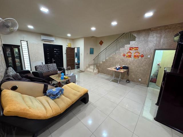 RENOVATED 2Sty Terrace House Taman Aveda 6 Desa mas Saujana Rawang