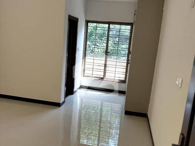 Renovated 35x80 Tile Flooring Double Storey House Available On Rent