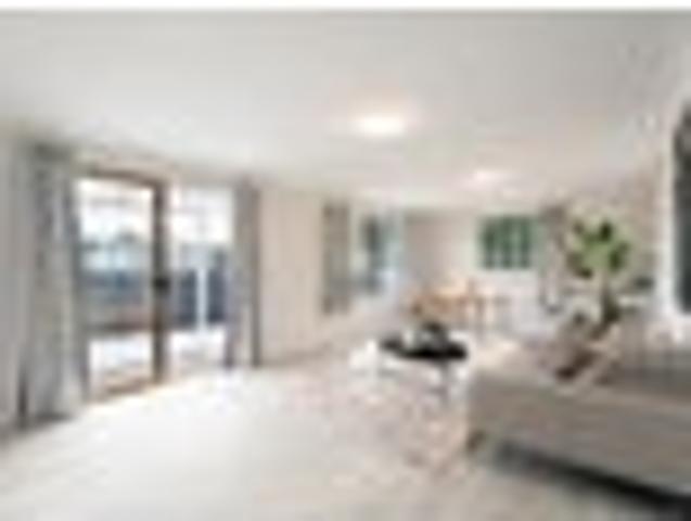 Renovated 5 BED + Rumpus Full Section!