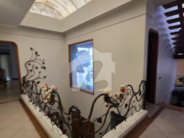Renovated 666+ yards bungalow for sale dha phase 6