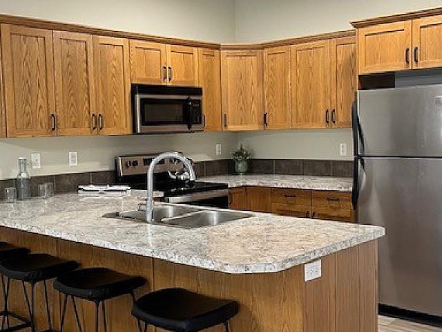 Renovated Condo Lakeway Landing First Time Buyer Or Revenue!