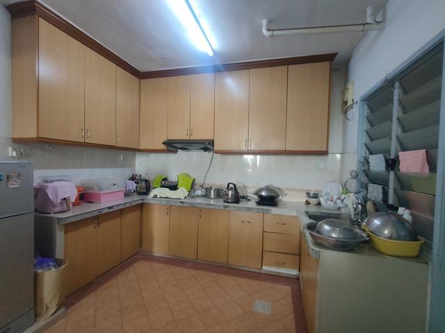 Renovated Condominium with balcony near by Klang Hokkien Association