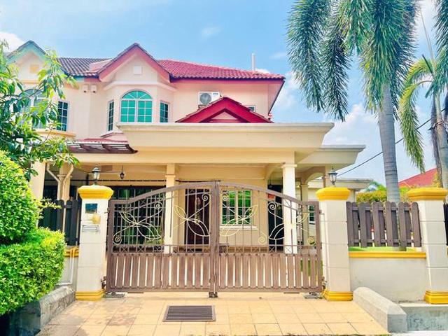 RENOVATED CORNER Double Storey Seksyen 9 Bangi