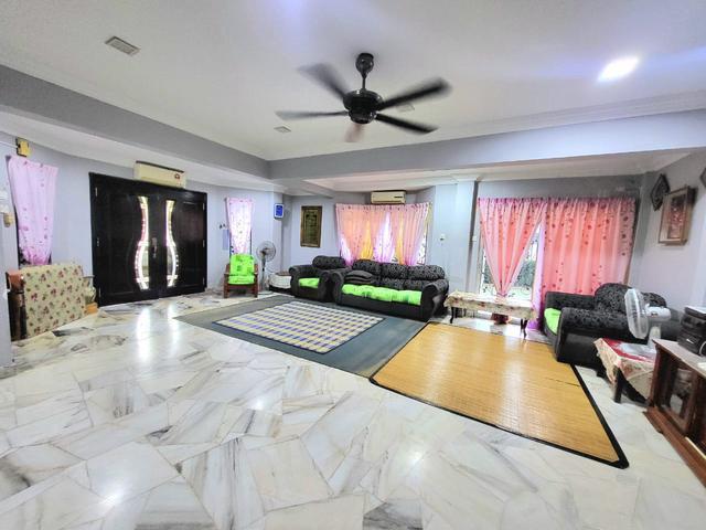 Renovated Corner Double Storey SeriPristana Saujana Utama Sungai Buloh