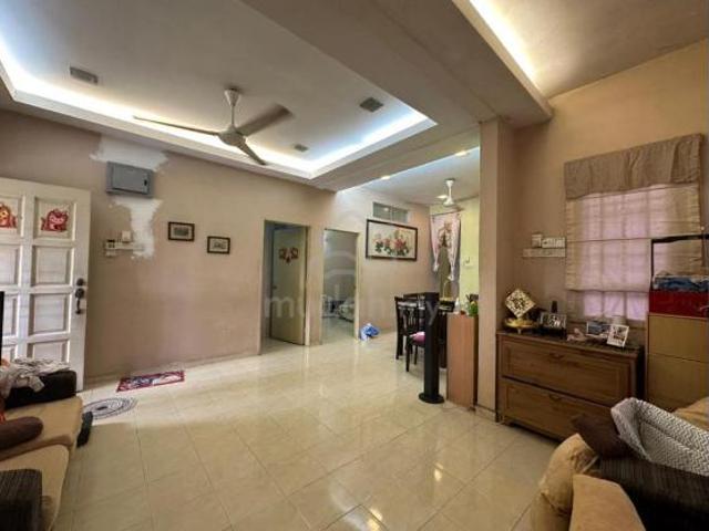 Renovated CORNER House 22 Land walking distance to Equine MRT