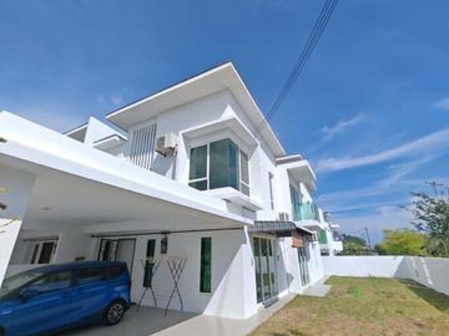 Renovated Corner in Balista Sendayan
