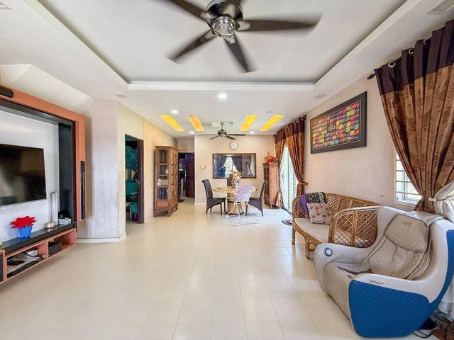 Renovated Corner Lot 50x65 di Taman Idaman Murni Salak Tinggi
