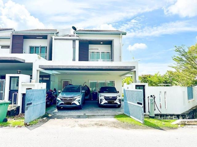RENOVATED CORNER LOT 2 Sty Terrace Laman Delfina Nilai ImpianNilai