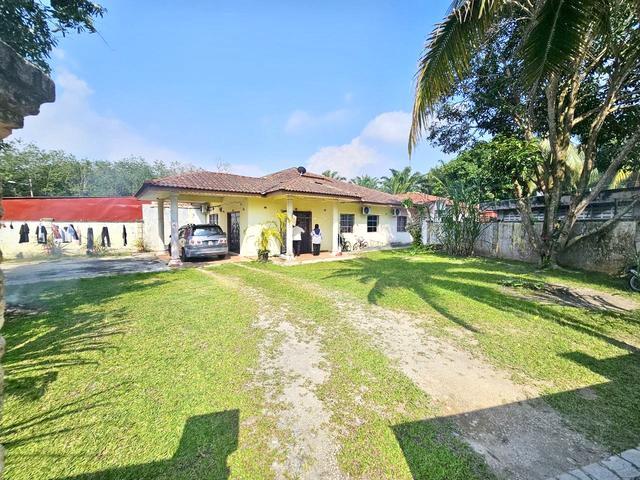 Renovated Corner Lot Teres Setingkat Taman Seri Indah Jasin Melaka