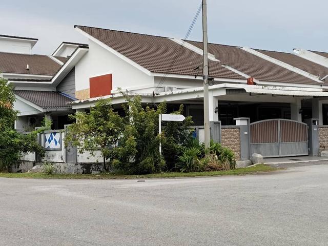 Renovated Corner Lot Teres Setingkat Taman Tanjung Minyak Perdana