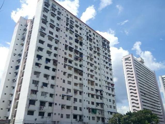 Renovated Corner Pelangi Apartment with Sea View