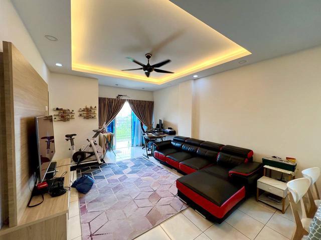 RENOVATED CORNER UNIT LAST Suria Residence Bandar Mahkota Cheras