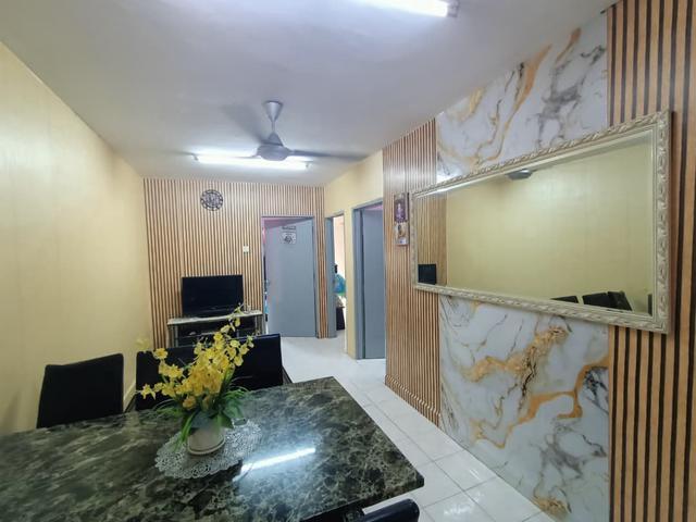 RENOVATED CORNER UNIT Pangsapuri Seri Nilam Ampang SelangorBlok E