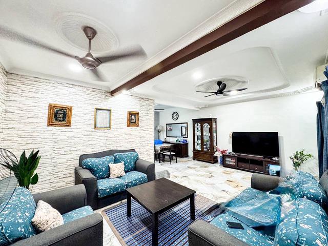 RENOVATED CANTIK Double Storey House Taman Rakan Cheras Terrace