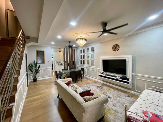 RENOVATED CANTIK Double Storey Jalan Gelang Bandar Puteri Klang