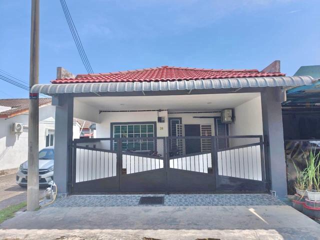 RENOVATED CANTIK ENDLOT Single Sty Tmn Tanjung Minyak Melaka