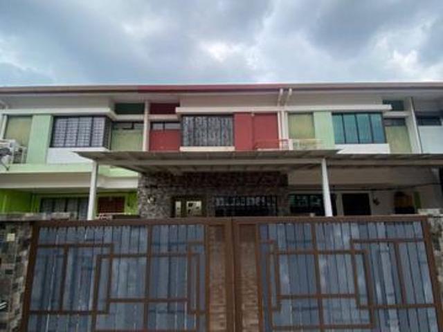 RENOVATED CANTIK 2 Storey Terrace Taman Anggerik Perdana Semenyih