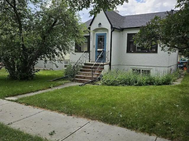 Renovated Capital Hill Basement Suite Includes Utilities