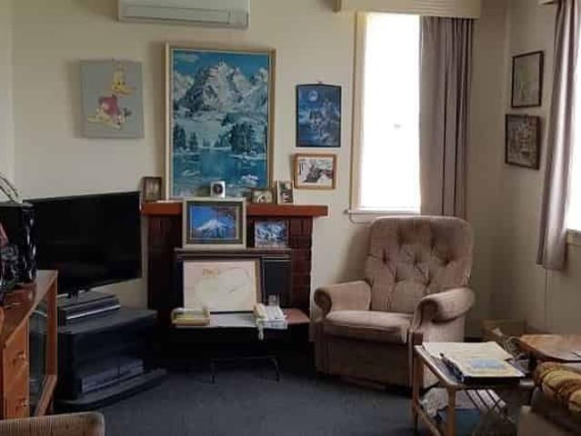 Renovated Charming 2BR Home with heat pump