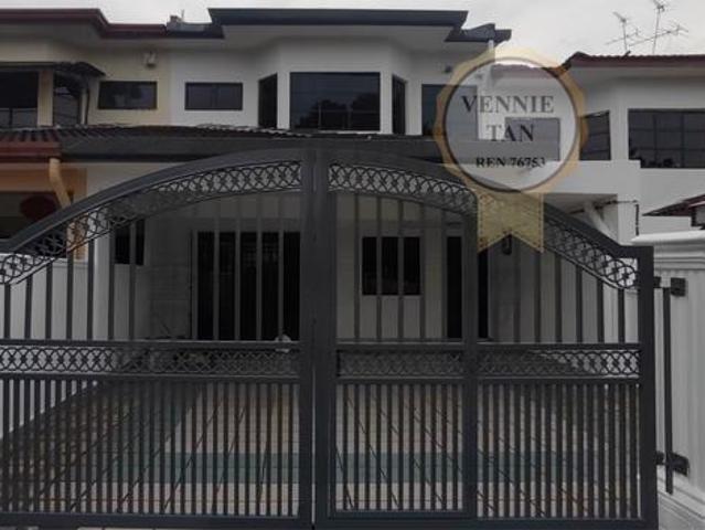 Renovated and Open Facing 2 Storey Tmn Nuri Indah FOR SALE
