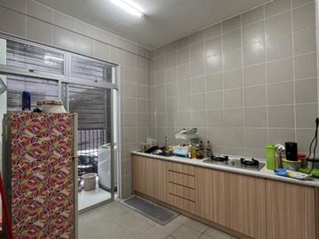 Renovated and Semi furnished Tunas Residensi Block A Labu N9