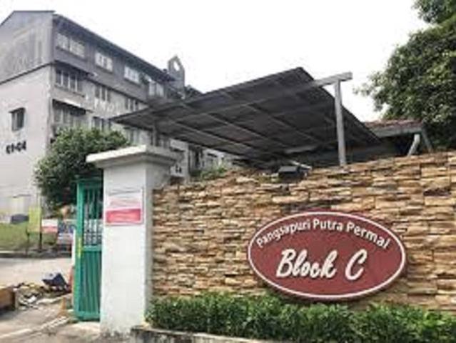 Renovated Apartment Putra Permai C Equine 905sf near MRT 2