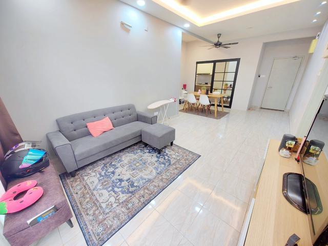 RENOVATED Apartment Taman Putra Impian Bandar Seri Putra Bangi 3R 3B