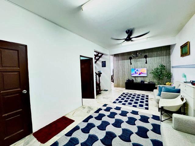 RENOVATED BELOW MARKET Double Storey Terrace USJ 1 Subang Jaya