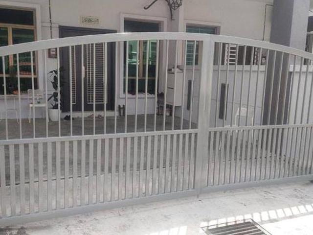 RENOVATED BELOW MARKET VALUE Teres Setingkat di Bukit Katil