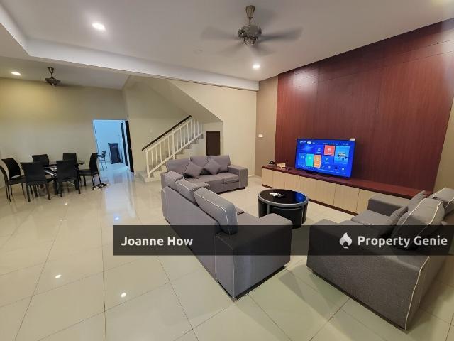 Renovated Below Value 3 Storey Superlink Taman Kota Syahbandar For Sale