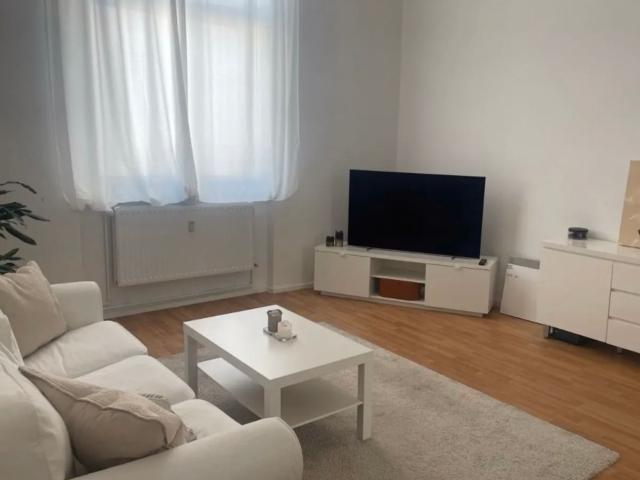 Renovated, bright flat on Kurfürstendamm / City West