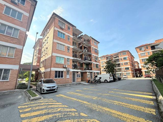 RENOVATED Budiman Apartment SEKU10 Alam Budiman
