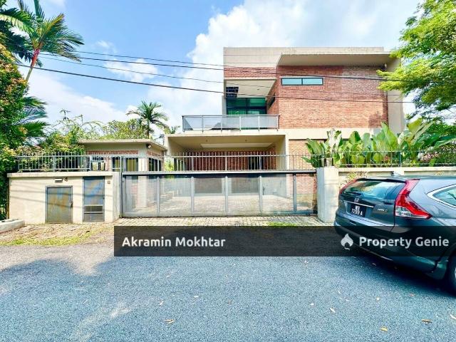 Renovated | Bungalow 2 Storey Jalan Gasing Petaling Jaya