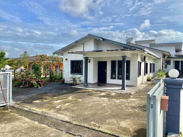 Renovated Bungalow With Big Land Bandar Penawar Kota Tinggi For Sale