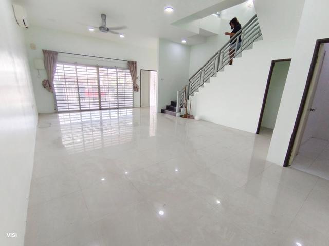 Renovated Gate 2271 Good Condition Tasek Manikavasagam