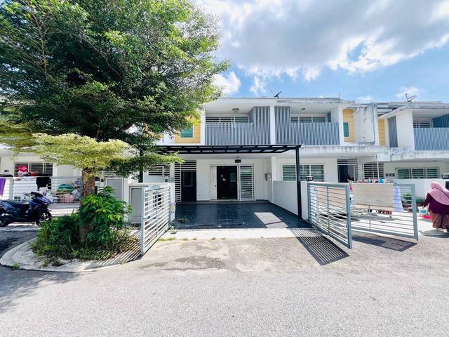 RENOVATED GATED GUARDED Double Storey Terrace Nadayu 92 Kajang