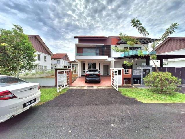 RENOVATED GUARDED Near KLIA Semi D House Jenderam Damai Dengkil