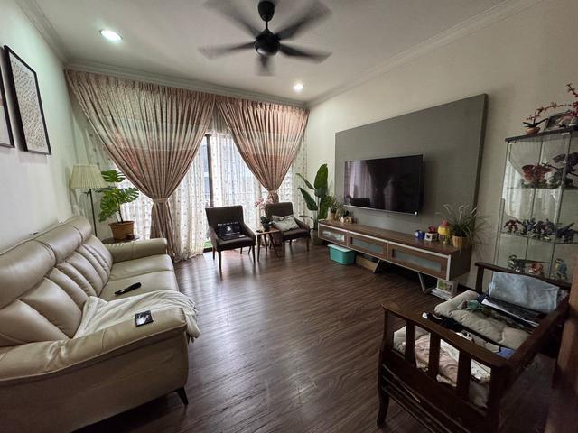 Renovated DMelor With Private Lift In Gardenview Serin Cyberjaya