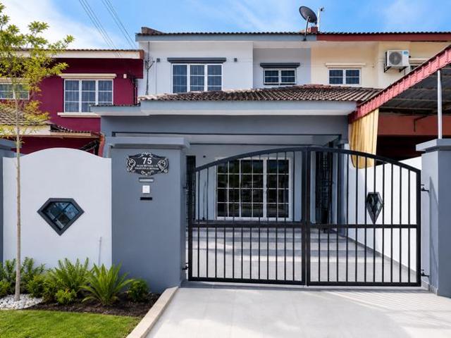 RENOVATED DOUBLE STOREY