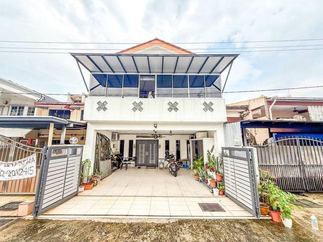 RENOVATED Double Storey Taman Selayang Indah Selayang