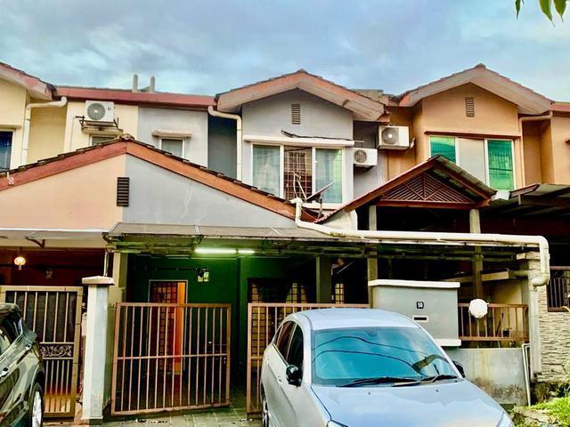 Renovated Double Storey Taman Sinaran Balakong