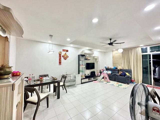 Renovated Double Storey Terrace At Pulai Jaya Kangkar pulai For Sale
