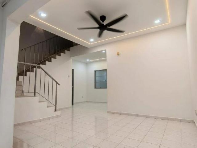 RENOVATED DOUBLE STOREY TERRACE HOUSE | FREEHOLD | BANDAR SERI ALAM MASAI | MOVE IN CONDITION