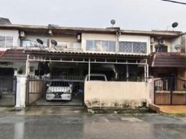 RENOVATED Double Storey Terrace House Taman Sri Jelok Kajang