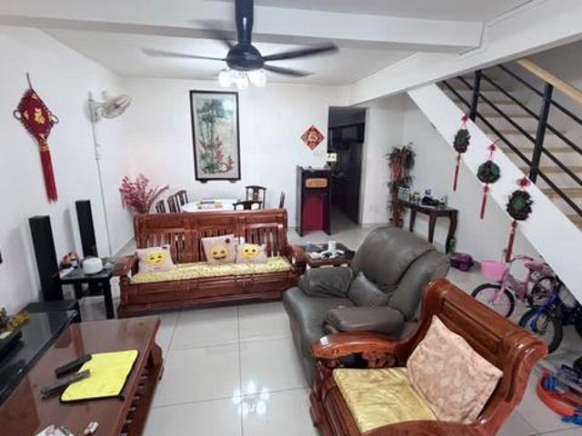 Renovated Double Storey Terrace In S2 Garden Avenue For Sale